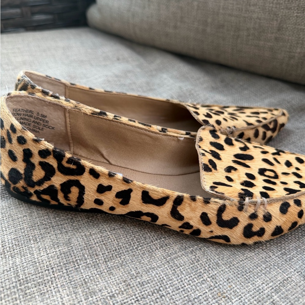 Steve Madden Leopard Loafer Everyday Flats Chic Comfortable - Picture 2 of 3